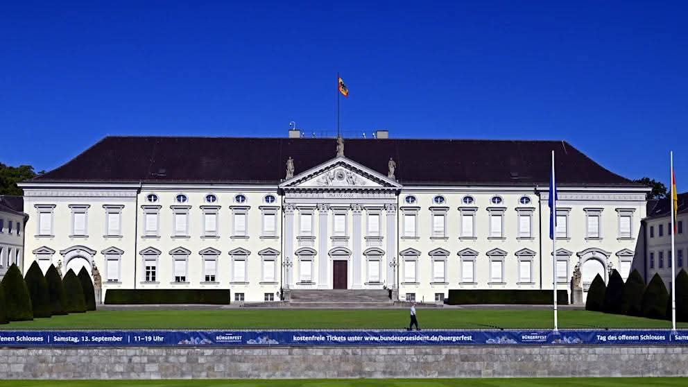 تعرف على محتويات قصر الرئاسة الألماني قبل إعادة ترميمه