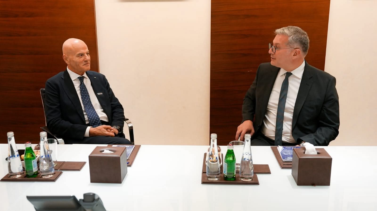 البترول وإيني الإيطالية تبحثان آلية نقل الغاز القبرصي لمصر