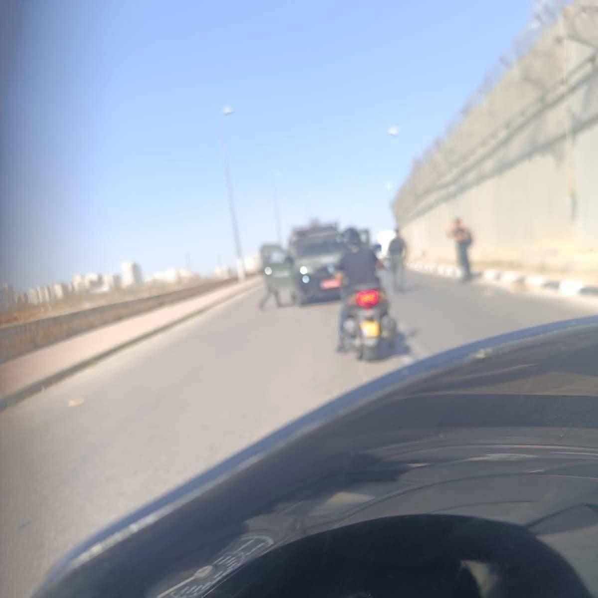 إسرائيل تنشيء مصنع لحرق النفايات في حاجز قلنديا التابع للفلسطينيين 