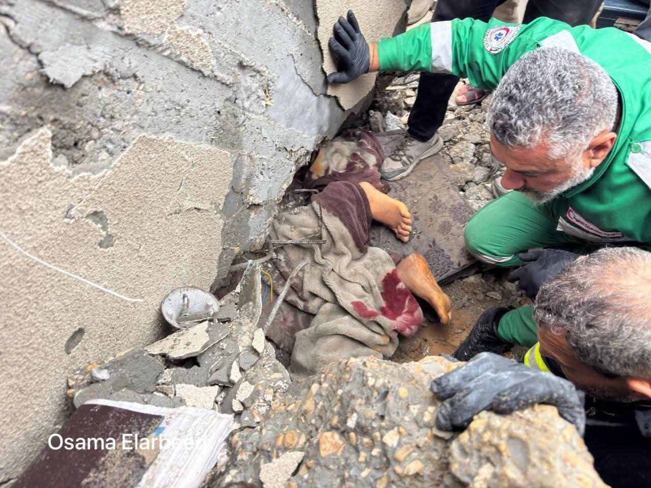 وفاة العشرات من المواطنين خلال أقل من 24 ساعة بسبب العاصفة والبرد وانهيارات المنازل في غزة