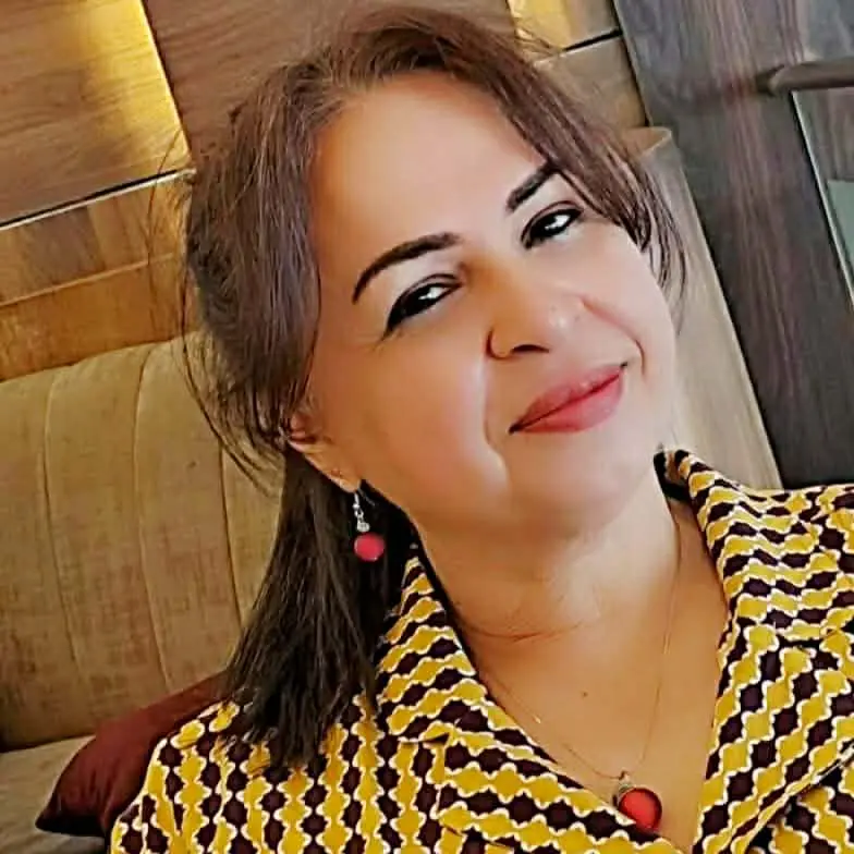 《أقربُ إليك ممّا أكون》