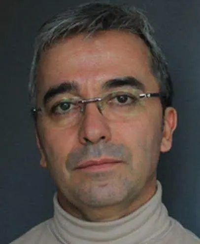 يا يوم مولدي