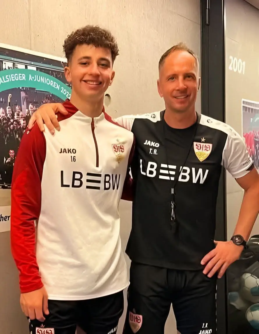  راسينج  الإسباني متصدر دوري الدرجة الثانية يخاطب الأهلي لضم  بلال عطية إلى صفوفه 