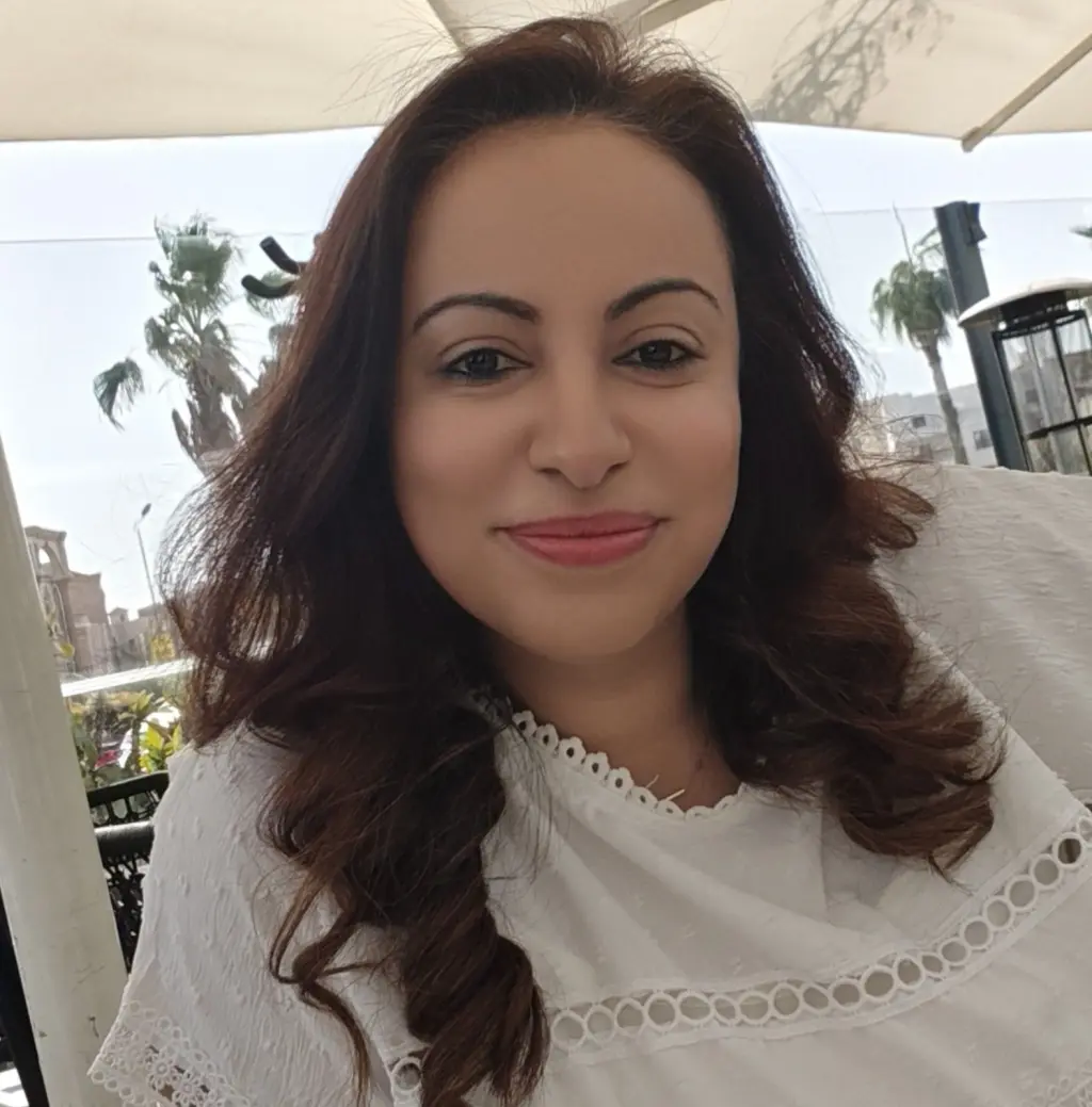 علاقة بالسالب.....