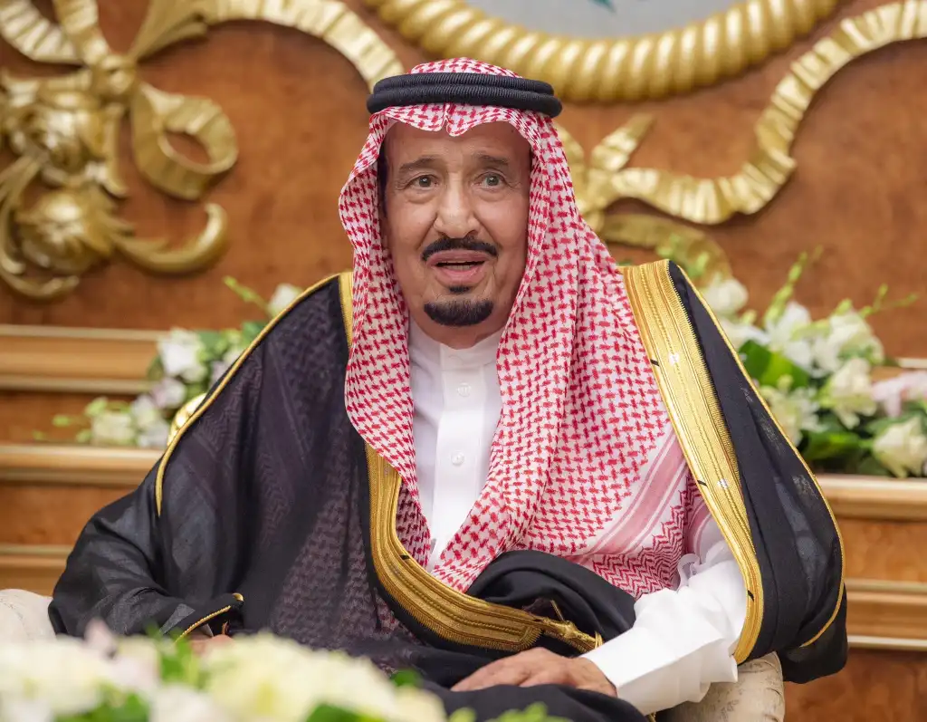 خادم الحرمين الشريفين يدعو لصلاة الاستسقاء غدًا وسط