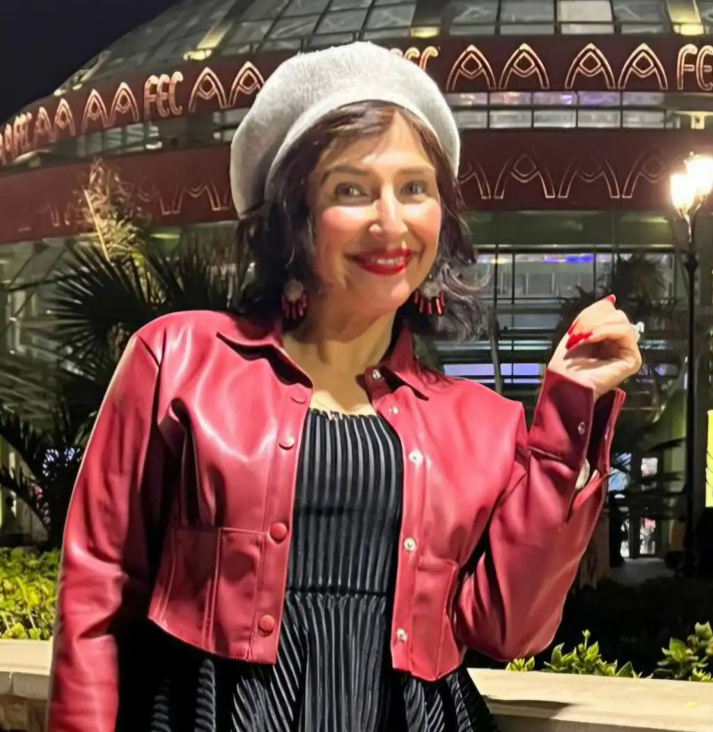 رسائل لا تُرسل (في عيد الحب، امرأة بين خيارين) 