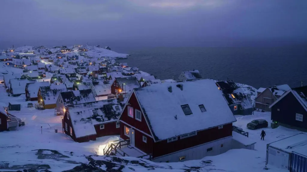 الدنمارك تنفي حاجة غرينلاند لـ