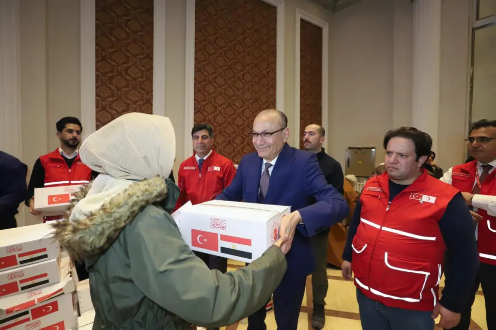 تركيا تقدم مساعدات نقدية وعينية لـ 500 فلسطينيي بمناسبة شهر رمضان المبارك