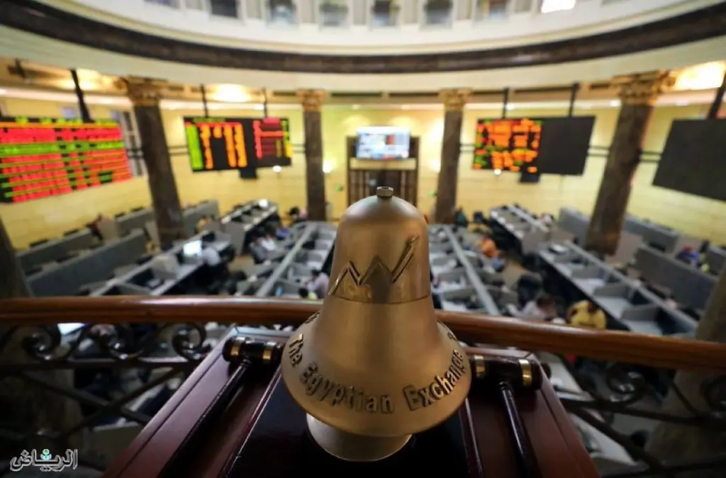 ‏ البورصة المصرية تشهد تراجعاً حاداً خلال تعاملات اليوم و الدولار يواصل ارتفاعه مقابل الجنيه المصري مقترباً من حاجز 53 جنيهاً  