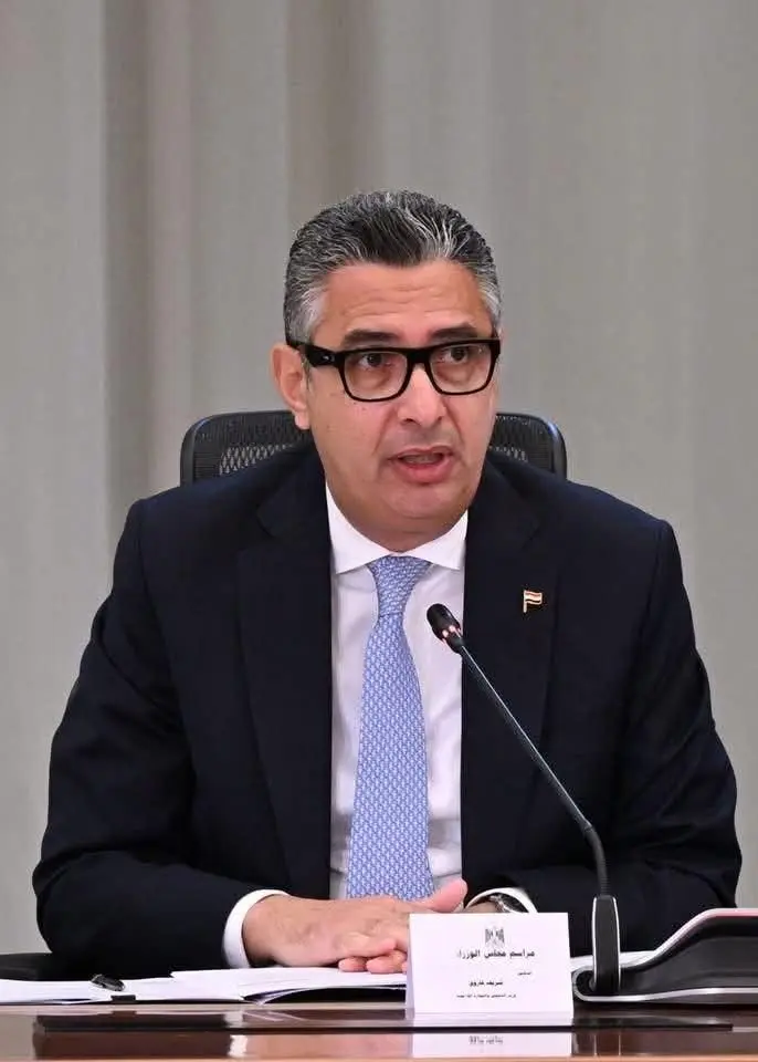  التموين: 2 جنيه حدًا أقصى لسعر رغيف الخبز السياحي وزن 80 جرامًا ،وسعر رغيف الفينو وزن 50 جراما 