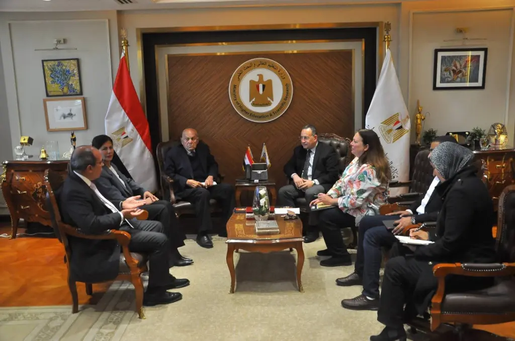  تعزيز التعاون بين وزير التعليم العالي و مؤسسة مجدي يعقوب والجامعة البريطانية  لدعم الرعاية الصحية وبناء القدرات في مصر وإفريقيا