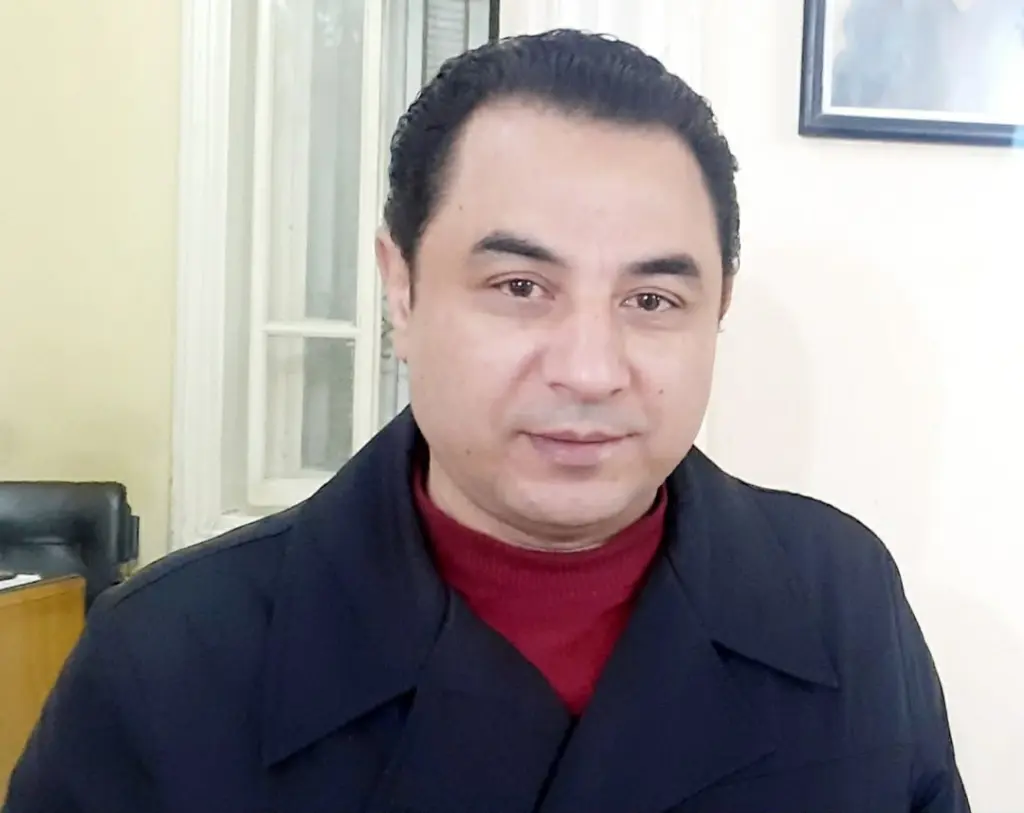 بين النقد البنّاء والتشهير تختلط الأمور