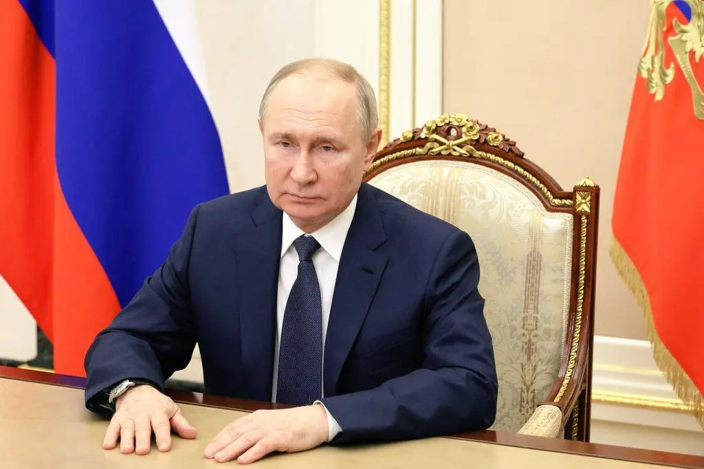 الرئيس بوتين يمنع تصدير الذهب وسلع  أخرى خارج البلاد 