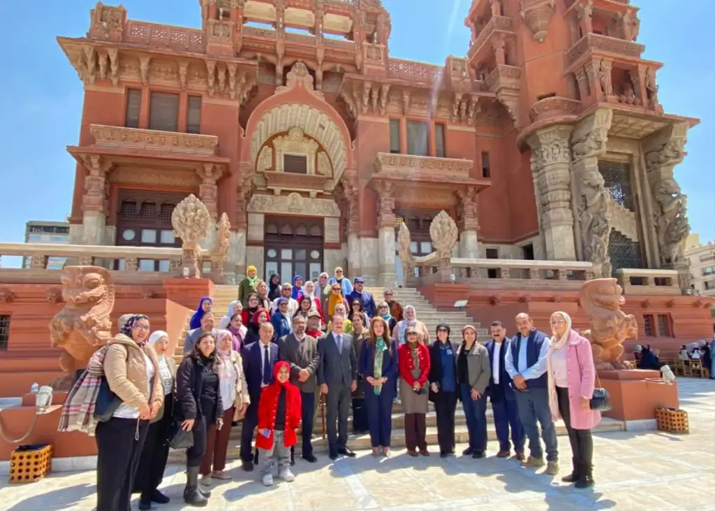 افتتاح معرض الفنون التشكيلية 