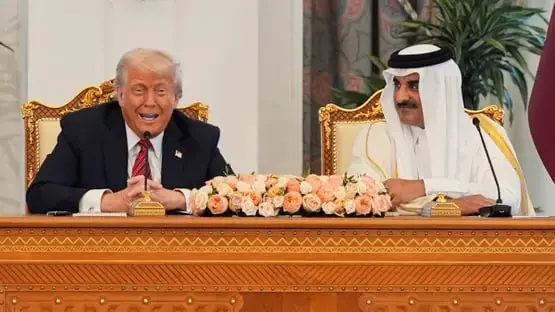 أمير قطر والرئيس الأميركي بحثا هاتفيا خفض التصعيد وضمان استقرار أسواق الطاقة 