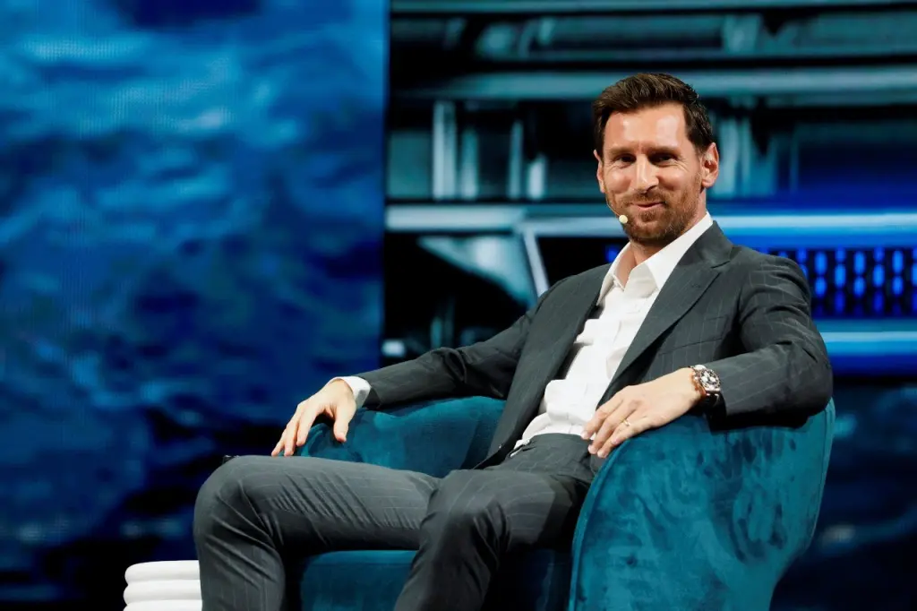 ميسي.. من نجم الملاعب إلى مالك أندية في أربع قارات 