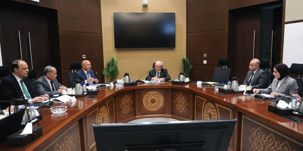 شبكة القطار الكهربائي السريع تمتد  2000 كيلو متر من خلال 60 محطة، وبطاقة استيعابية 2.5 مليون راكب يوميًا، عند اكتمال الشبكة بالكامل، و15 مليون طن بضائع سنويا 