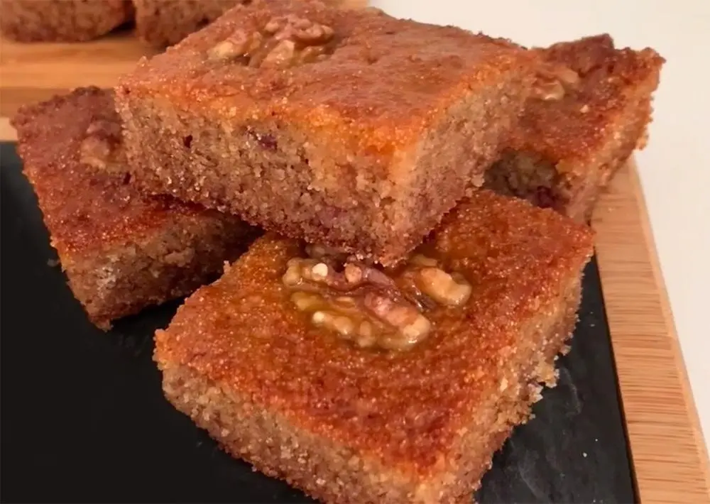 بسبوسة بالتمر 