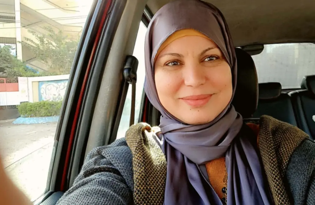 بريق عينيه 