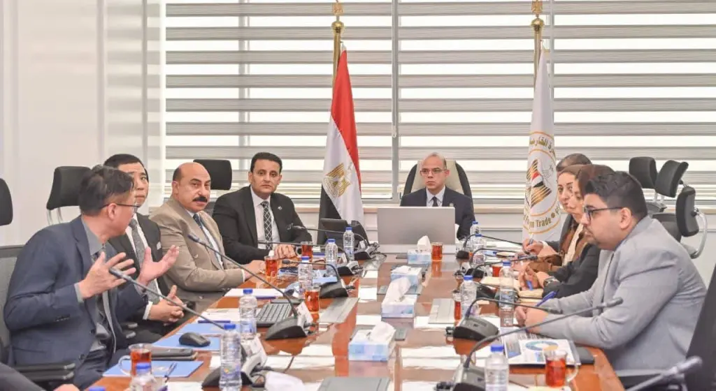 إنشاء أول مدينة صناعية نسيجية محايدة كربونيًا ببورسعيد بالتعاون مع شركة “كلود تشين” الصينية