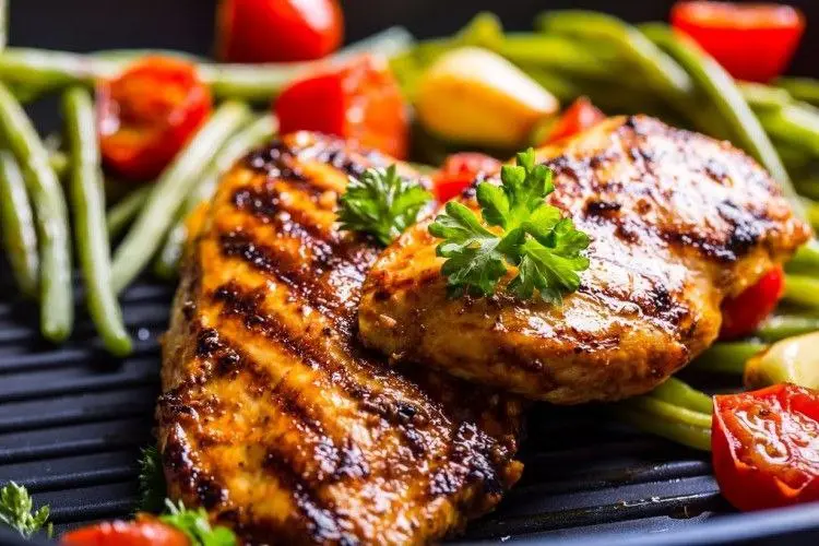 تتبيلة الدجاج على الفحم