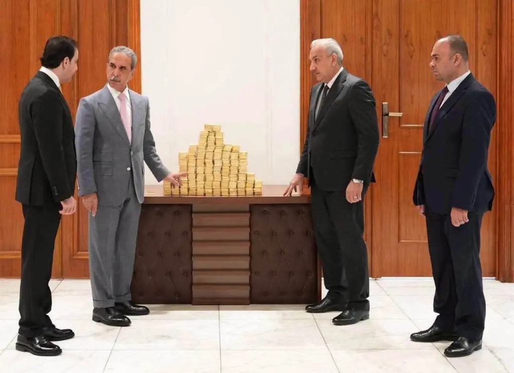 ​ضبط 375 كجم من الذهب الخالص و10 مليون دولار في منزل وزير النفط العراقي المعزول 