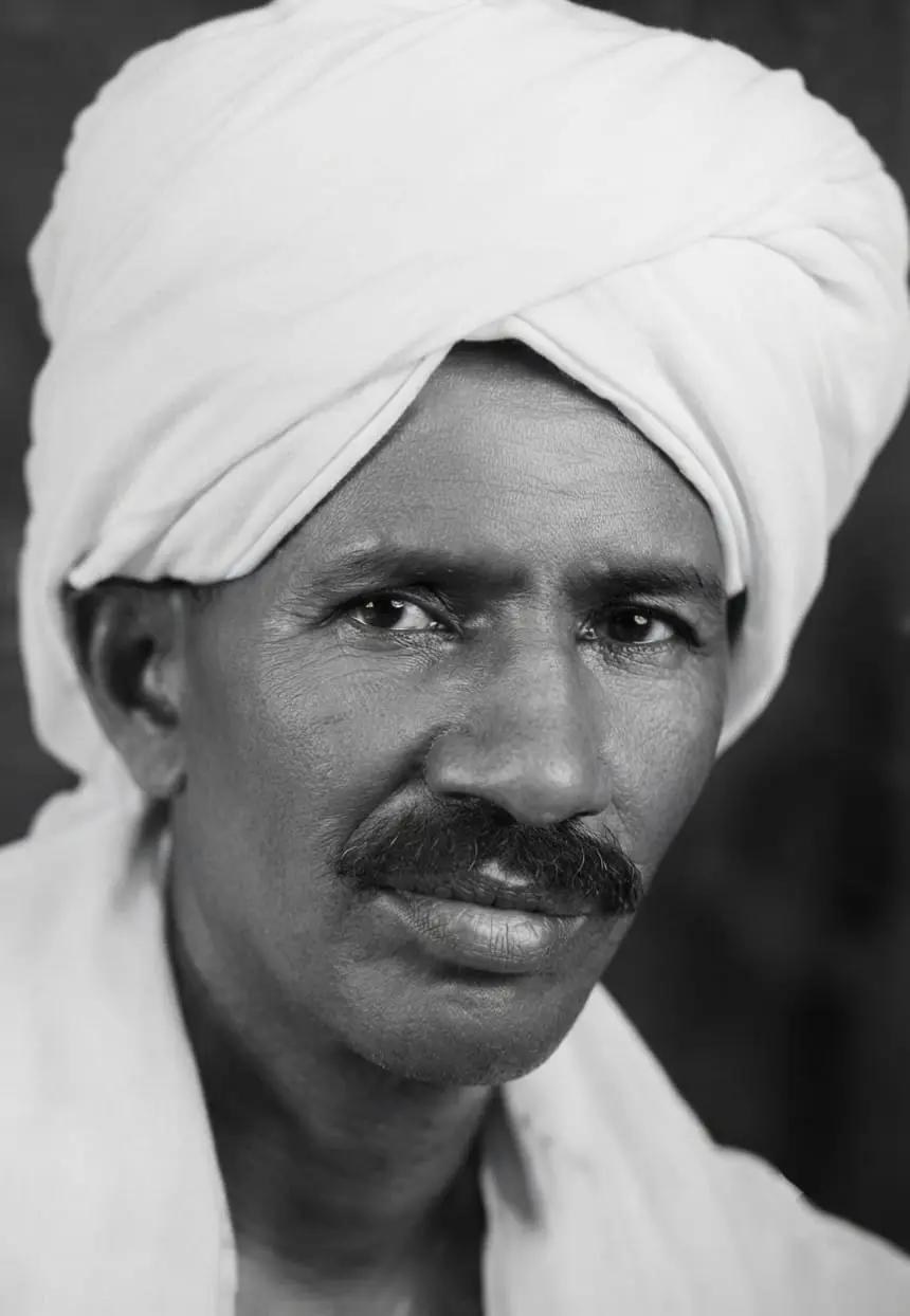 شاعر المسارب