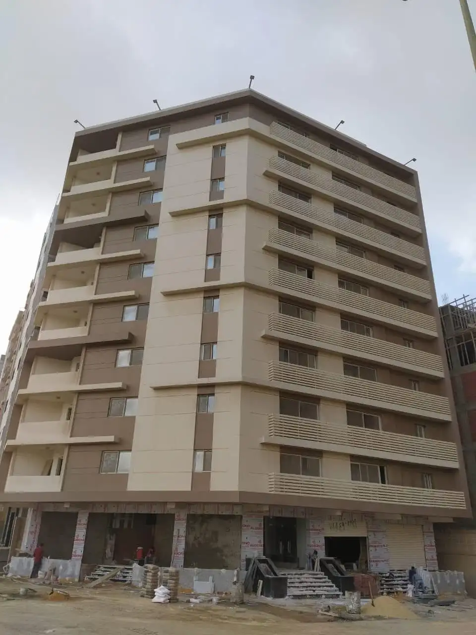 عمارة للبيع بالمقطم 