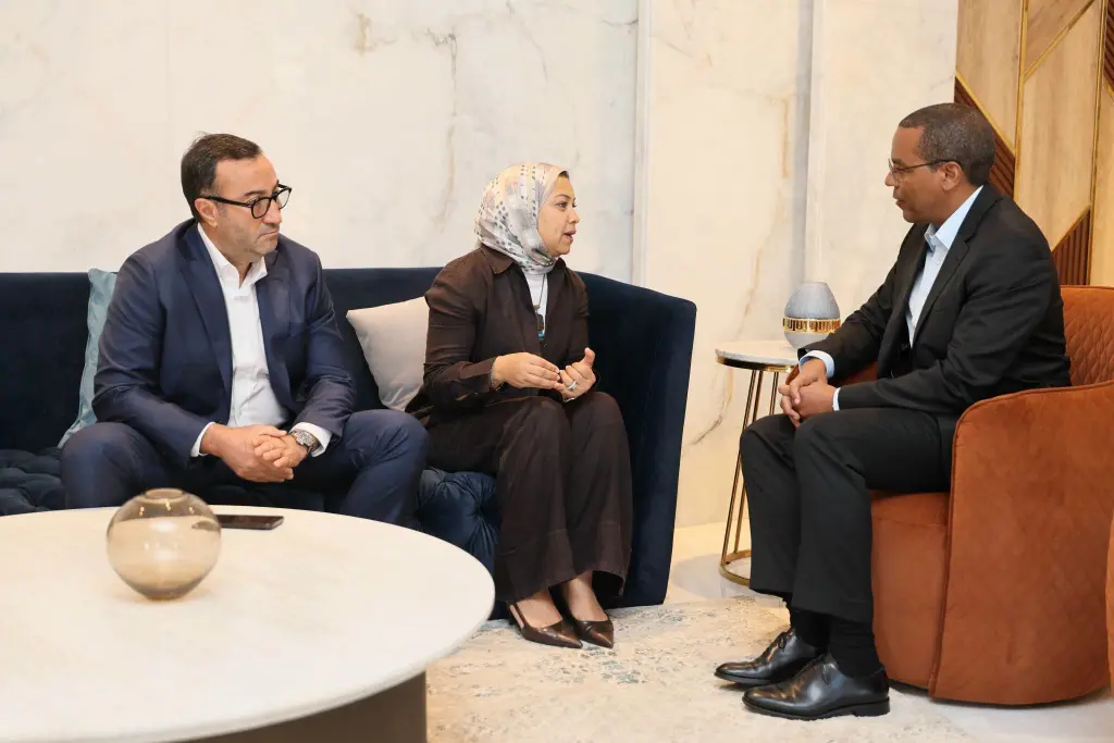 ​تعزيزاً للتواجد المصري في القارة.. وزير التنسيق الاقتصادي الأنجولي يبحث مع «المقاولون العرب» فرص المشاركة في مشروعات التنمية  في لواندا