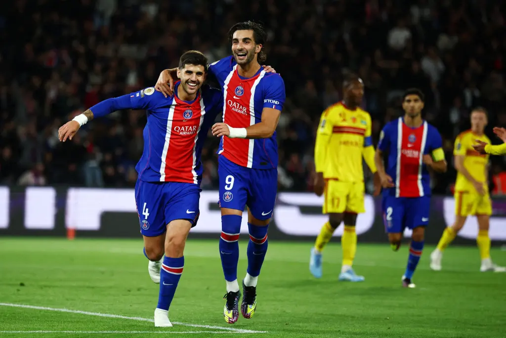 ثلاثية بي إس جي تؤمن النقاط أمام لومان  ويتصدر الدوري الفرنسي