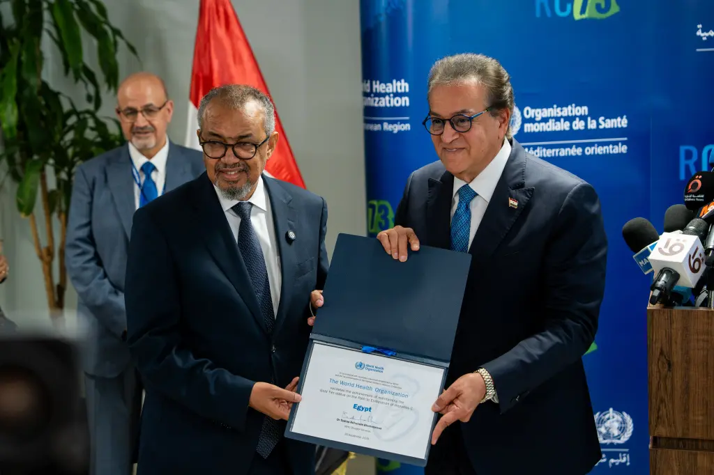 ​بالوثائق والأرقام.. «الصحة العالمية» تُثبت مصر في «المستوى الذهبي» للقضاء على «فيروس سي» كأول دولة بالعالم