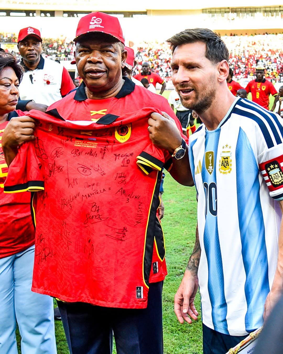 أنجولا تدفع 12مليون دولار  لمنتخب الأرجنتين في مقابل مباراة في لوندا  