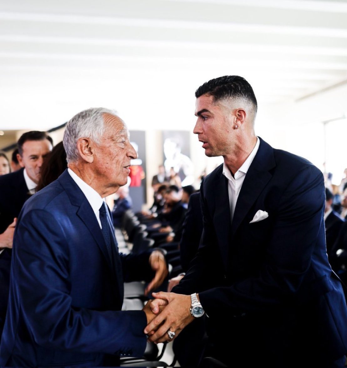 رئيس البرتغال: كريستيانو رونالدو عبقري ونحن مدينون له بالكثير 