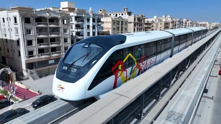 وزارة النقل : تنفيذ مشروعات بقيمة 100مليون دولار في مجال البنية التحتية بالمغرب 